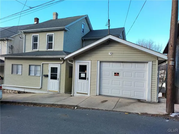 62 W Ridge St, Nesquehoning, PA 18240