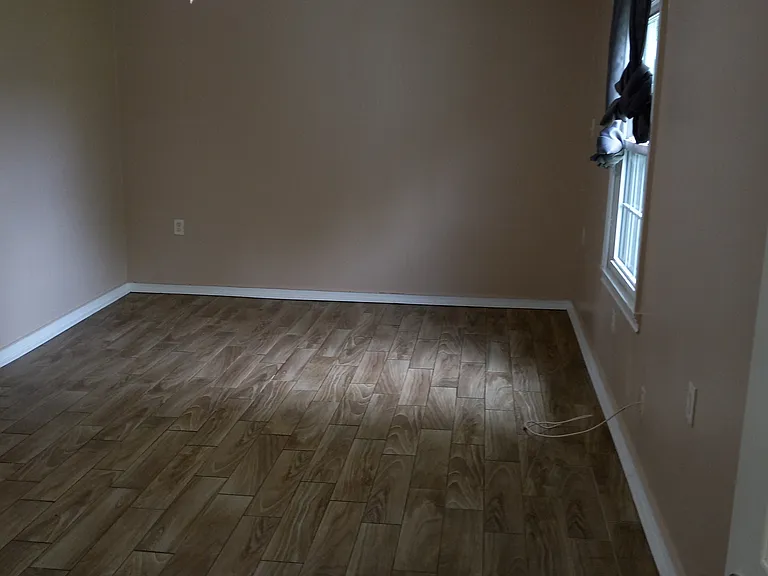 605 Herald St — Photo 31
