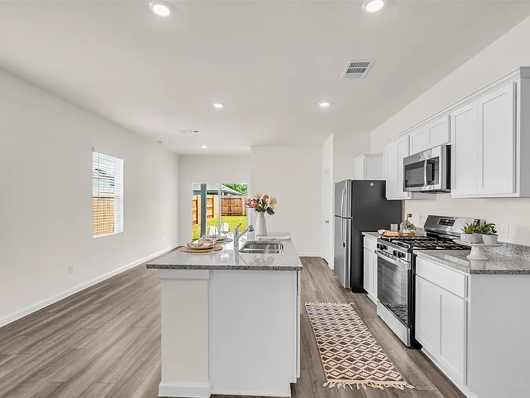 18669 Shauna Danielle Dr — Photo 20