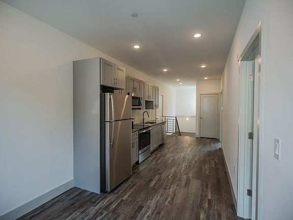 4th image of 3716 Haverford Ave #4