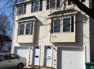 81 W 3rd St, Lowell, MA 01850