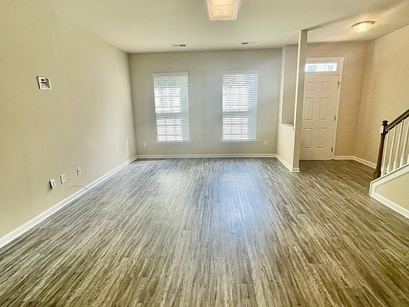 5th image of 7115 Brighton Park Dr