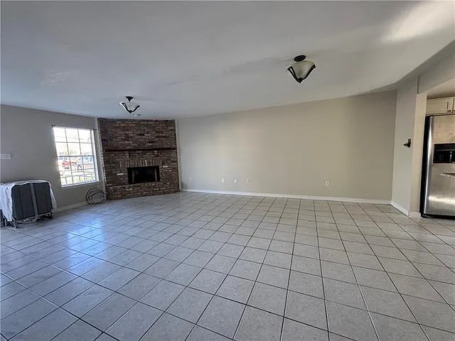 3108 Laplace St — Photo 5
