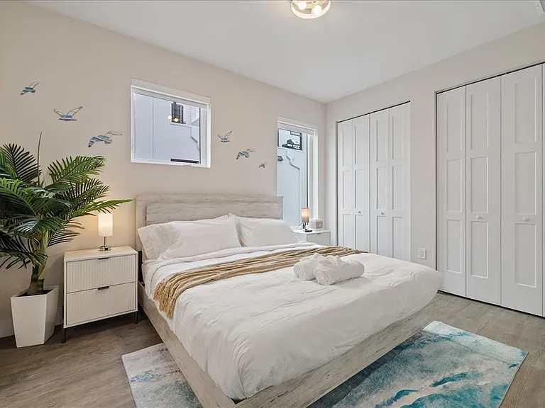 623 Petit Way — Photo 27