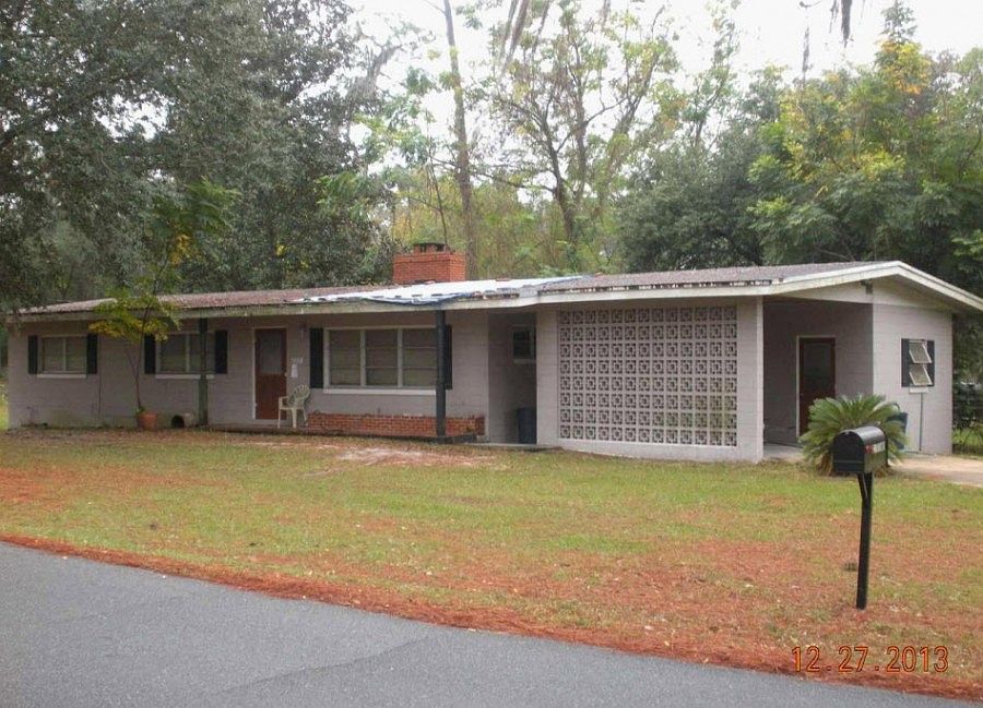 1st image of 227 N Fern Dr