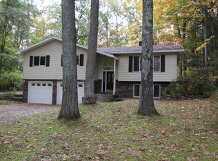 231 Rising Fawn Trl, Roscommon, MI 48653