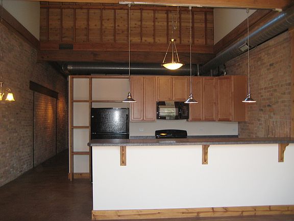 2nd image of 262 Church St