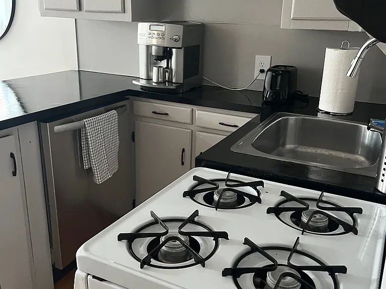 84 W Cedar St #5 — Photo 18