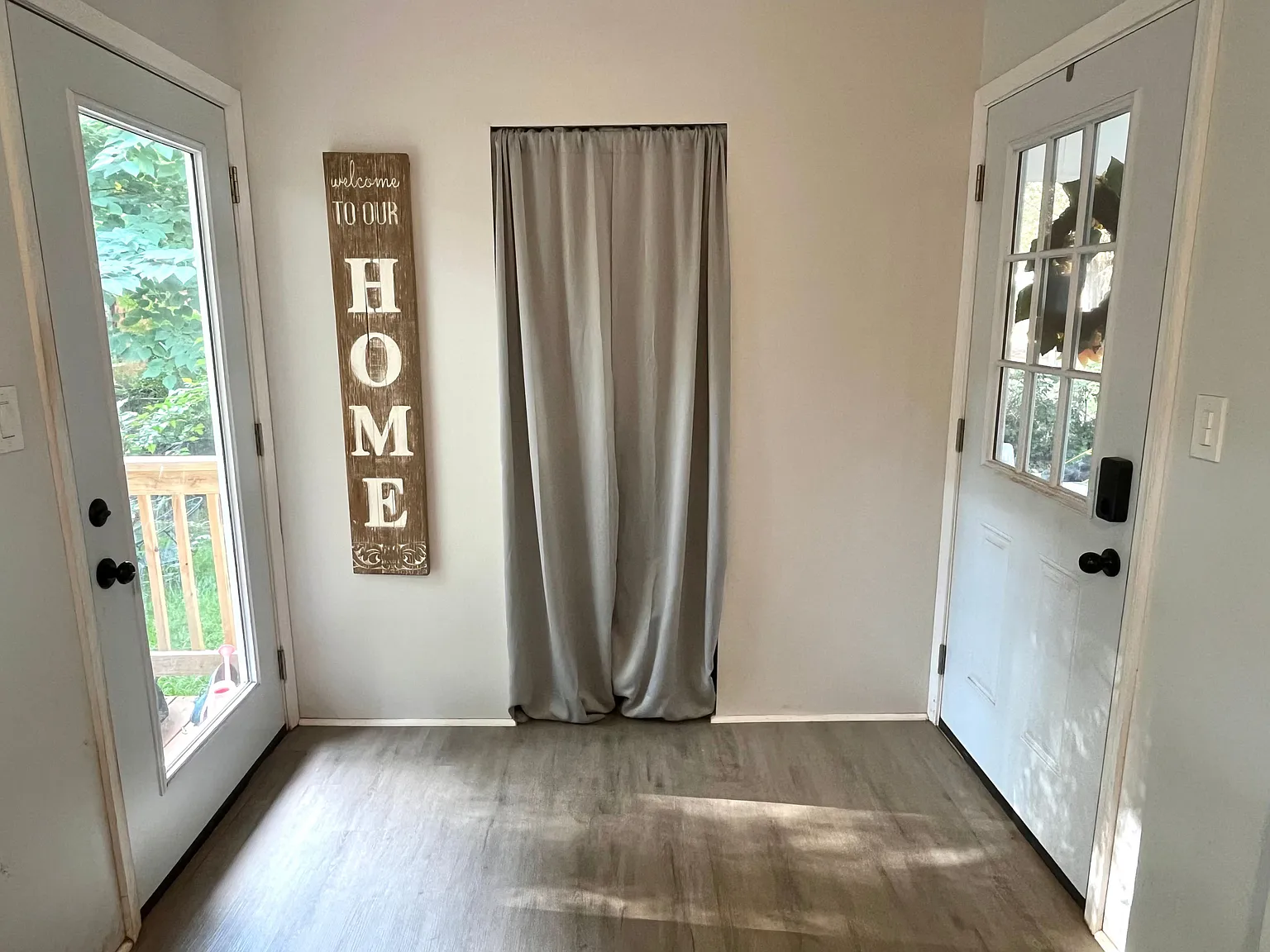 3 bed, 1088 sqft, $1,900 — Photo 2