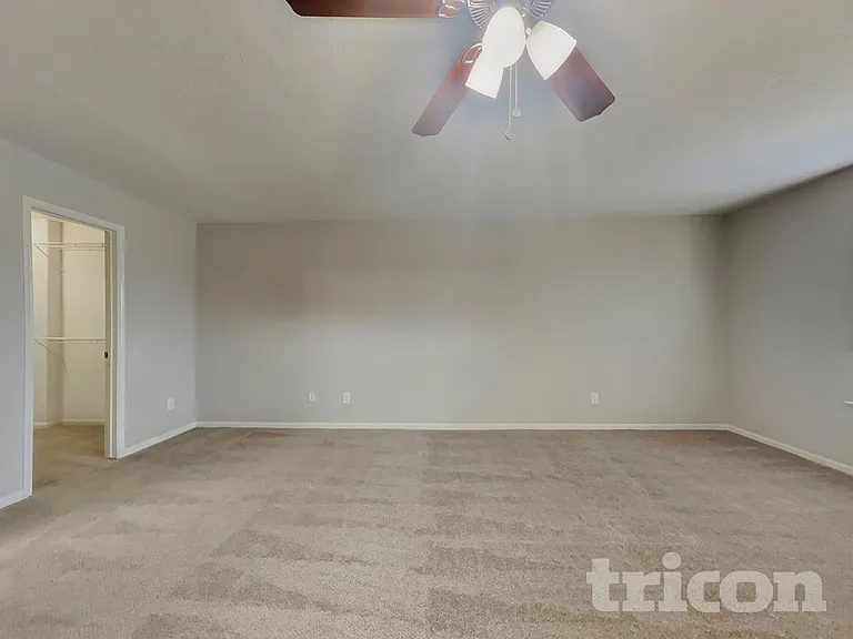 1015 Blair Field Ln — Photo 8