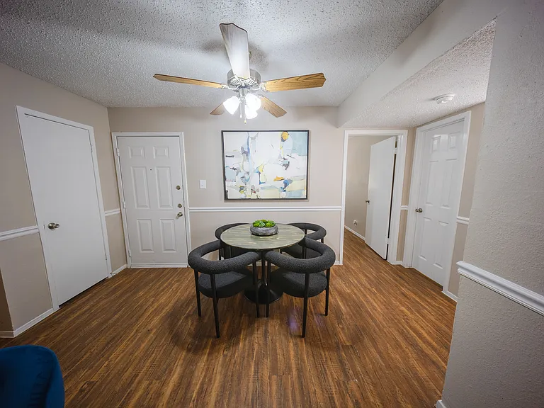Stonegate Apartments — Photo 21