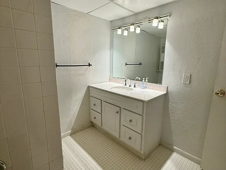 21 Dougherty Blvd #V3 — Photo 13