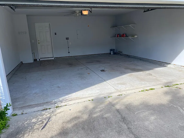 370 Charter Oak Ct — Photo 22