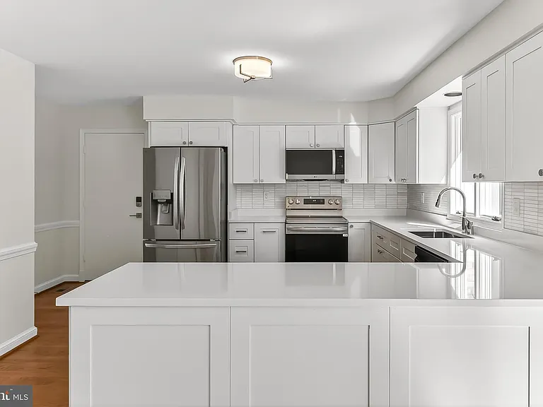 6294 Dunaway Ct — Photo 17