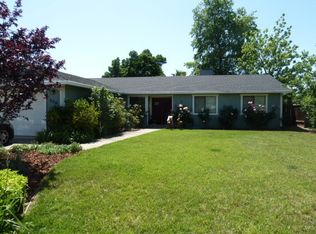 536 Teakwood Dr, Redding, CA 96003