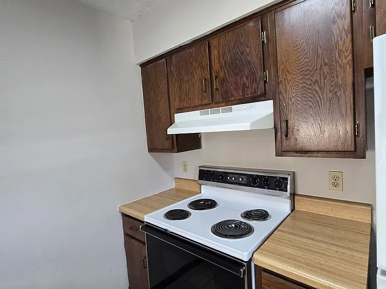116 N Keene St — Photo 8