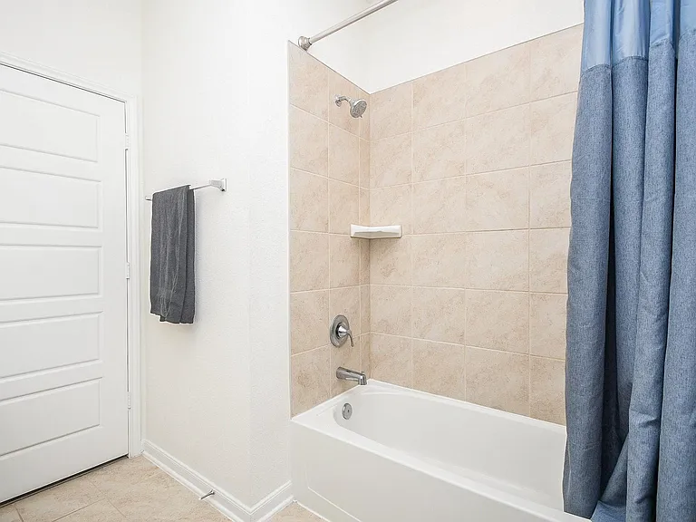 3043 Kastania Ln — Photo 25