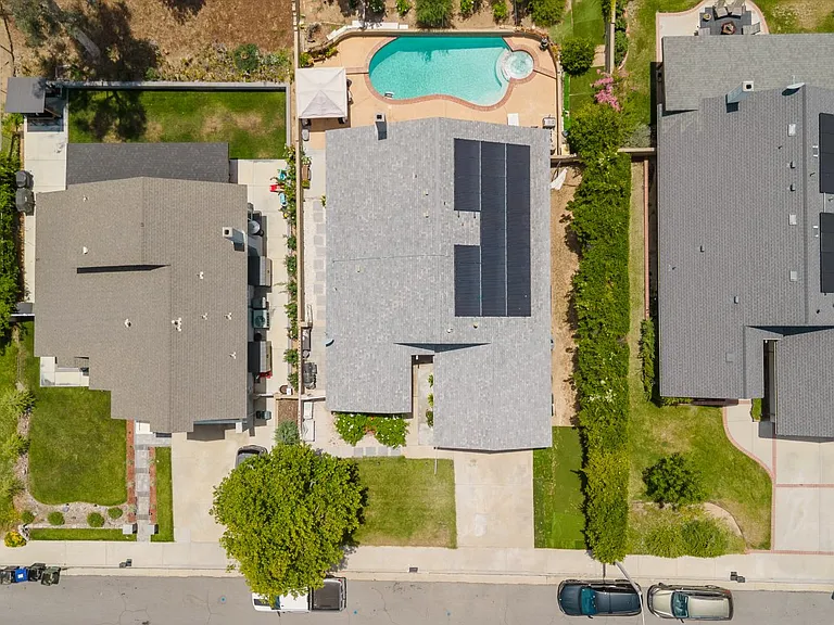 23128 Calvello Dr — Photo 25