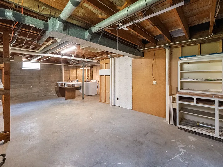 812 Beechwood Rd — Photo 32