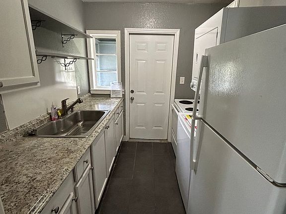 1112 Fenfield Ave, San Antonio, TX 78211 | Zillow