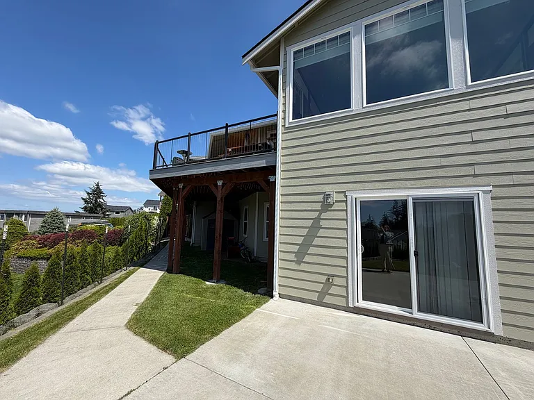 8212 72nd Pl NE — Photo 36