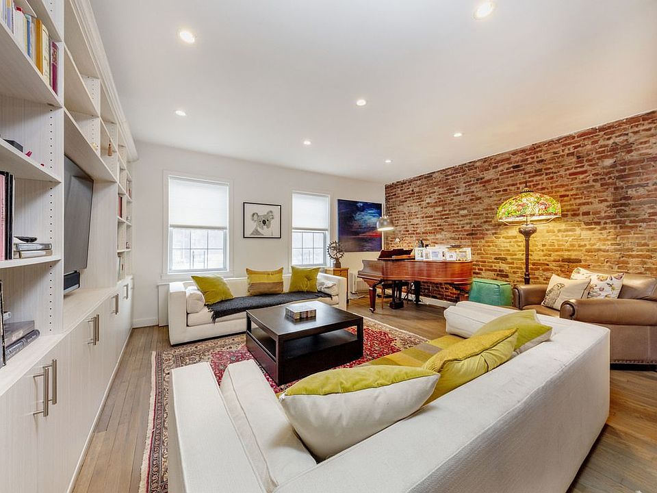 1st image of 5 Carmine St APT 1