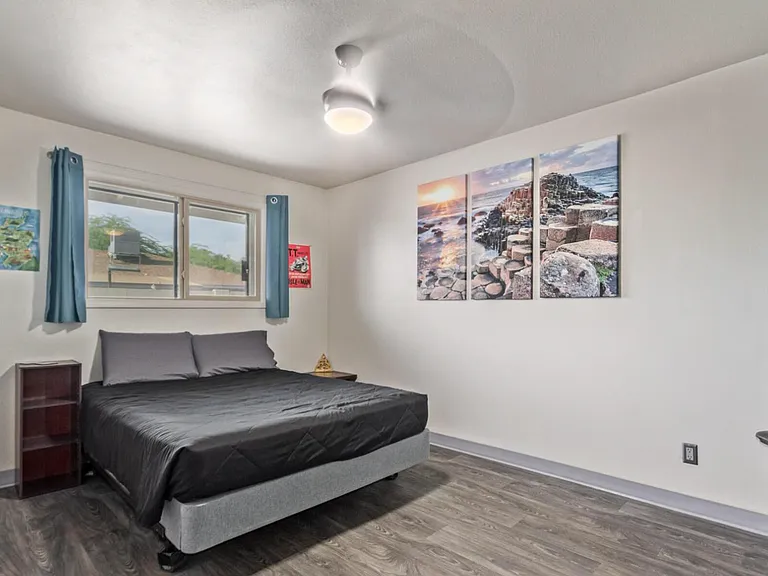 1922 E Laguna Dr — Photo 23