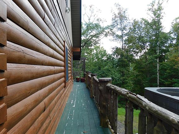 4th image of 996 Lumber Ln
