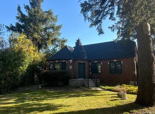 27412 Bell Rd, Southfield, MI 48034