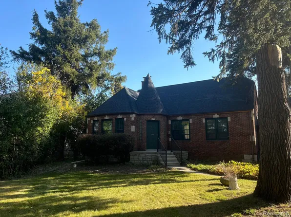 27412 Bell Rd, Southfield, MI 48034