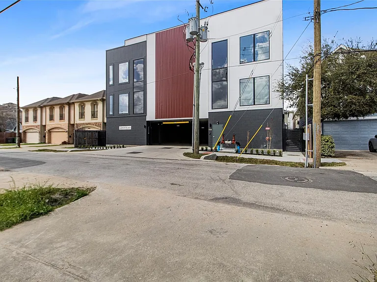 5614 Larkin E #E — Photo 10