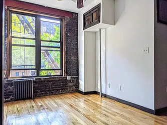 Rented by PocketBroker Inc