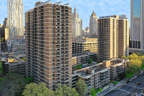 Rented by Compass | media 17