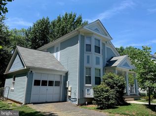 3422 Doe Run Ct, Herndon, VA 20171