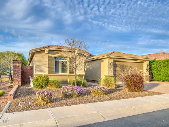 192 W HACKBERRY Avenue, San Tan Valley, AZ 85140