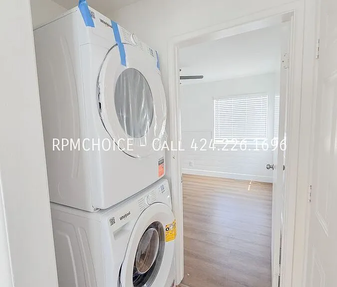 1060 Ravenna Ave — Photo 14