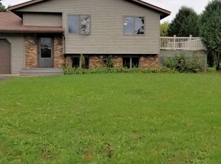 502 Prairie Ln APT B, Hudson, WI 54016