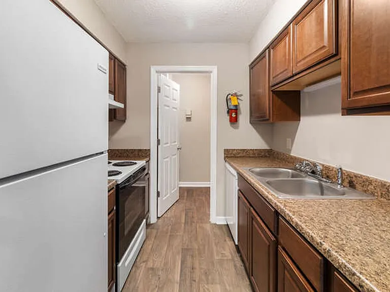 The Meadows Apartments — Photo 7