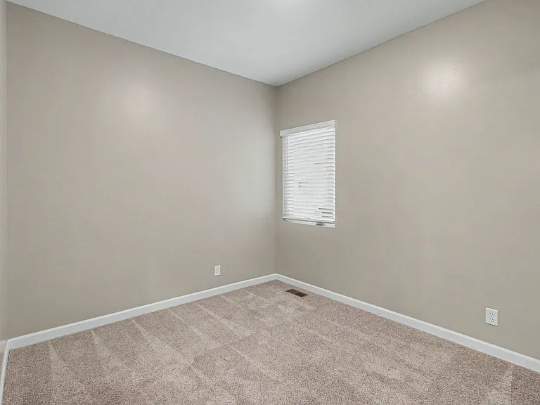 8132 S 178th St — Photo 10
