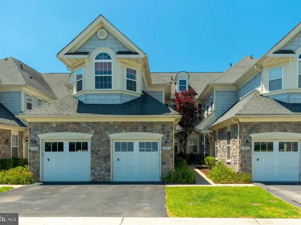 13914 Greendale Dr, Woodbridge, VA 22191
