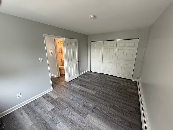 4th image of 2307 N Harrison St APT 13