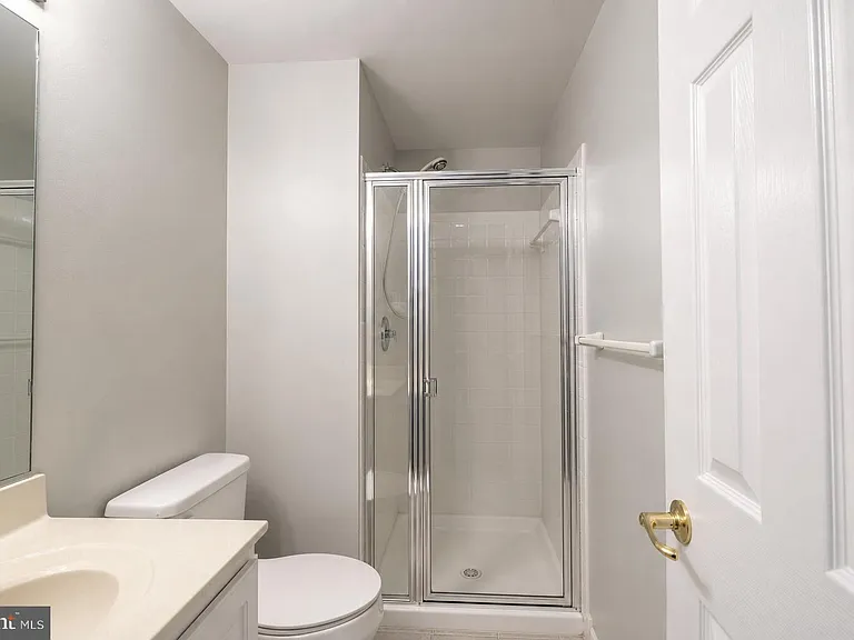 8 Calabash Ct — Photo 40
