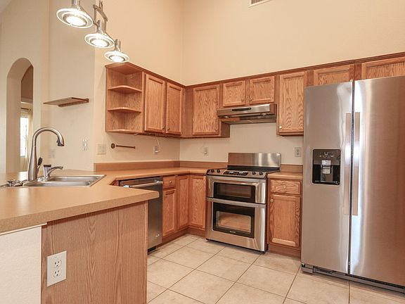 4th image of 9618 E Rocky Lake Dr