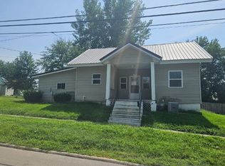 1512 Osceola Ave, Chariton, IA 50049