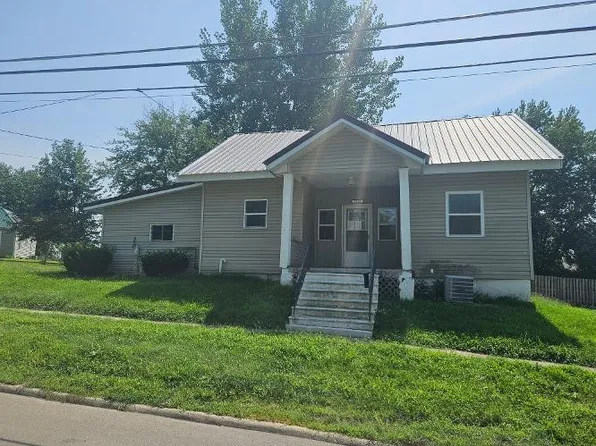 1512 Osceola Ave, Chariton, IA 50049