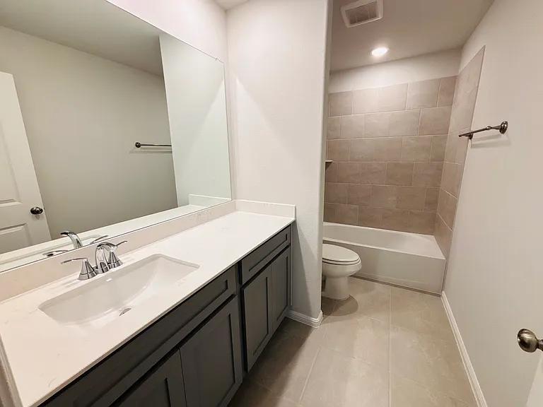 912 Santa Lucia Dr — Photo 19