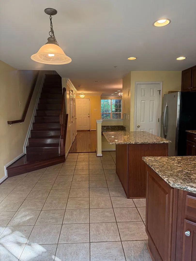 Updated Townhouse in Ballenger Creek — Photo 4