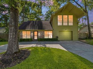 40 Greentree Ln, Conroe, TX 77304