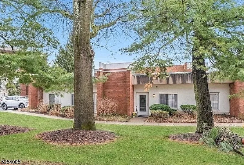 2 bed, 2.5 bath, 2035 sqft, $3,650 — Photo 1