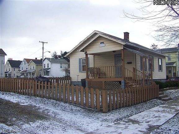 3rd image of 311 Abbey St
